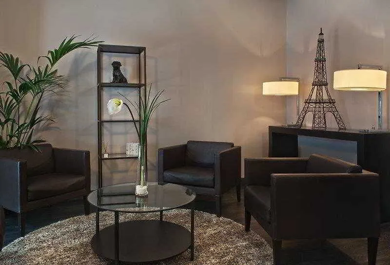Hotel Elysees Paris 3*,