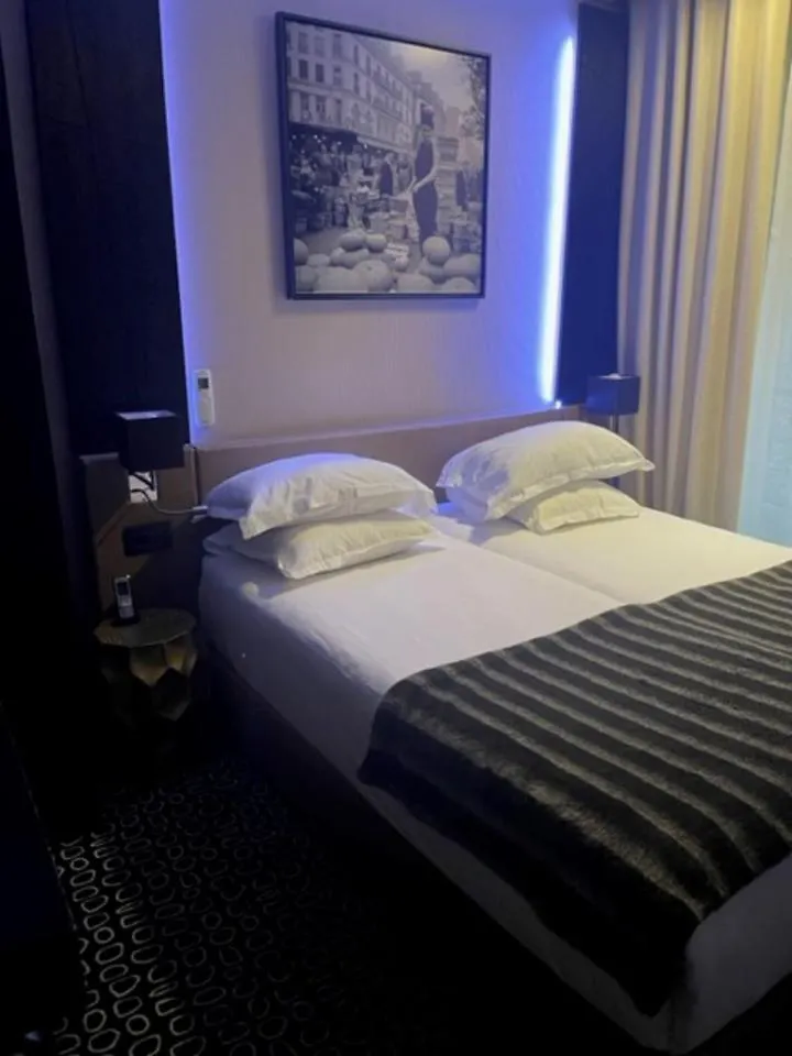 Hotel Elysees Paris