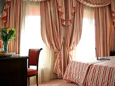 Hotel Elysees Paris 3*,